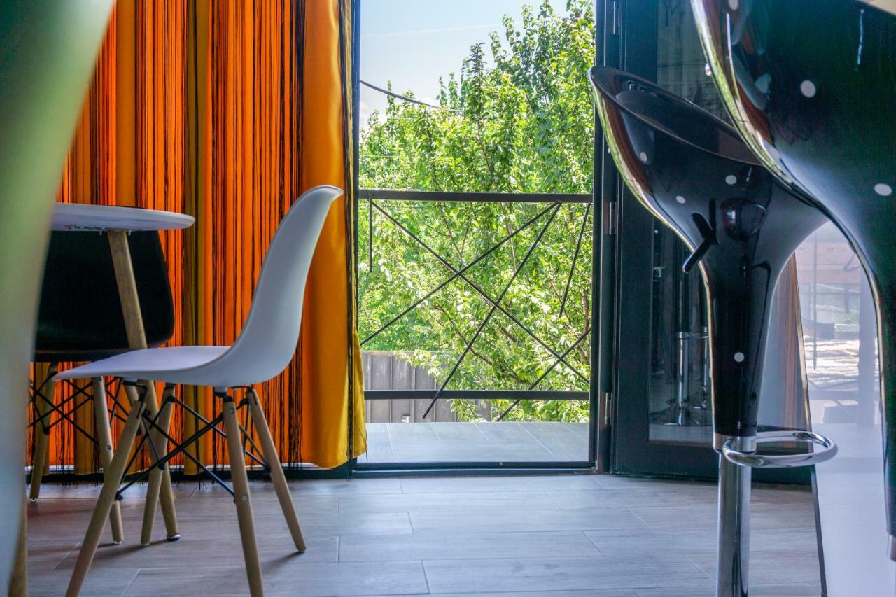 Guesthouse Kado Tbilisi Esterno foto