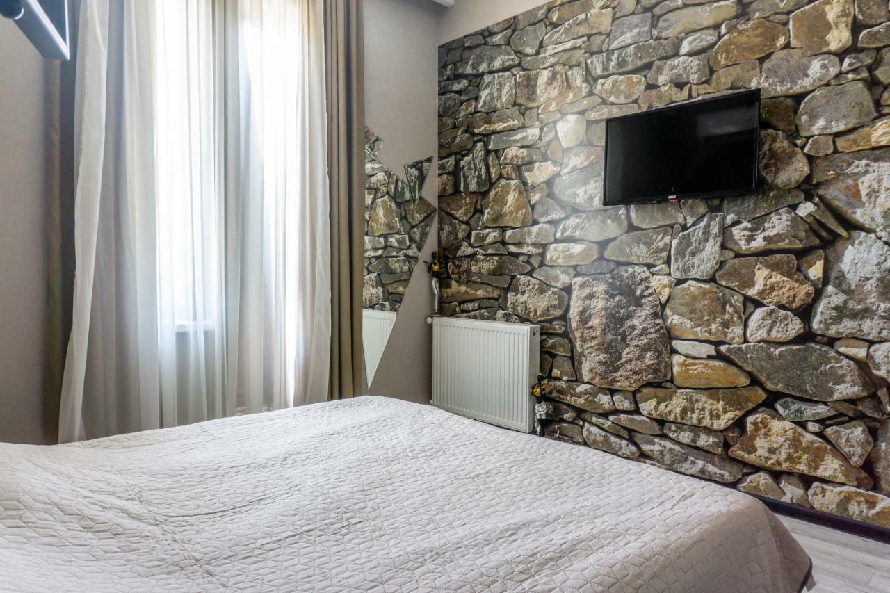 Guesthouse Kado Tbilisi Esterno foto